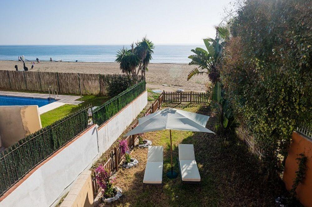 Galindo Beach El Saladillo Estepona Ngoại thất bức ảnh