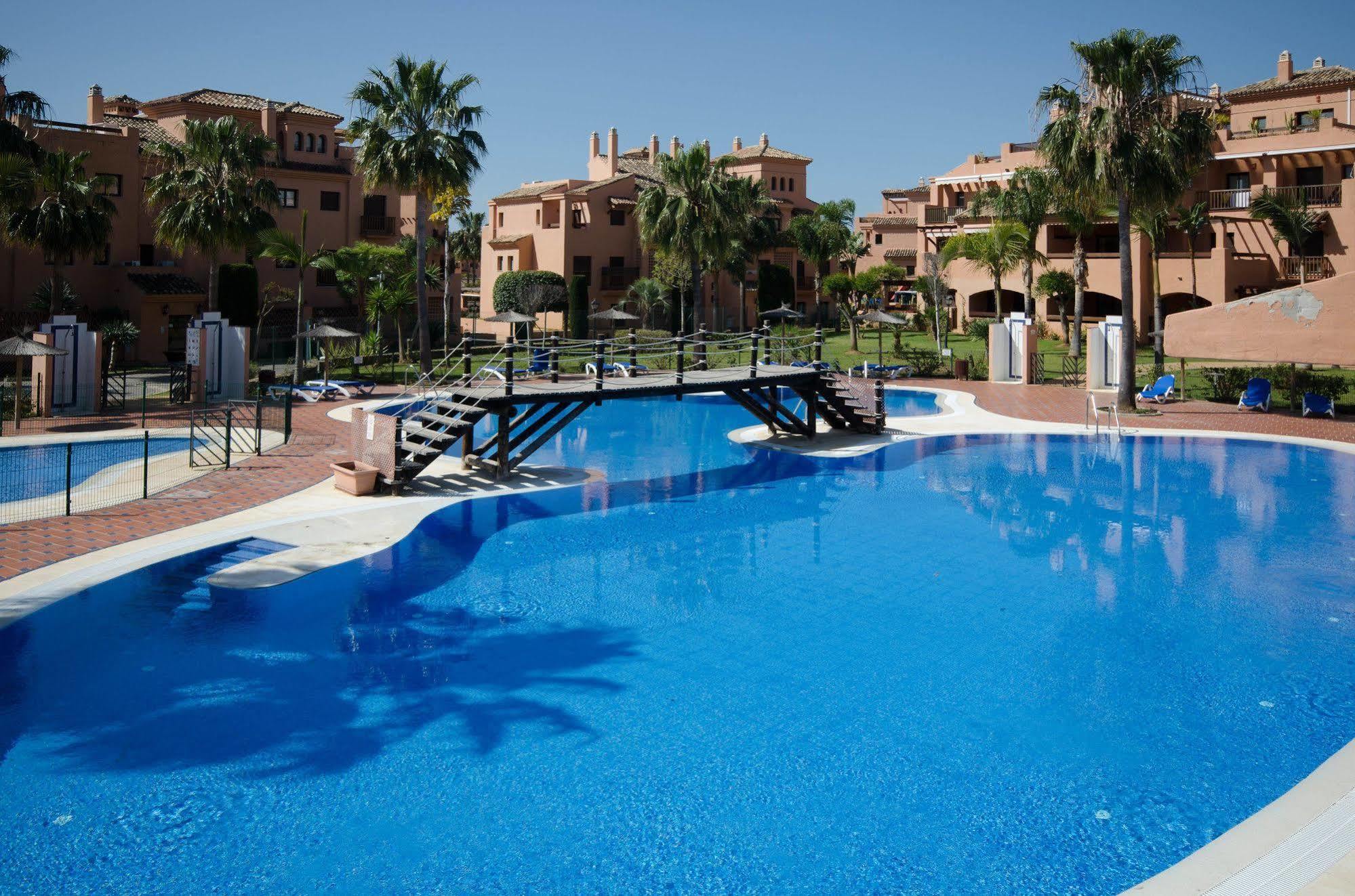 Galindo Beach El Saladillo Estepona Ngoại thất bức ảnh