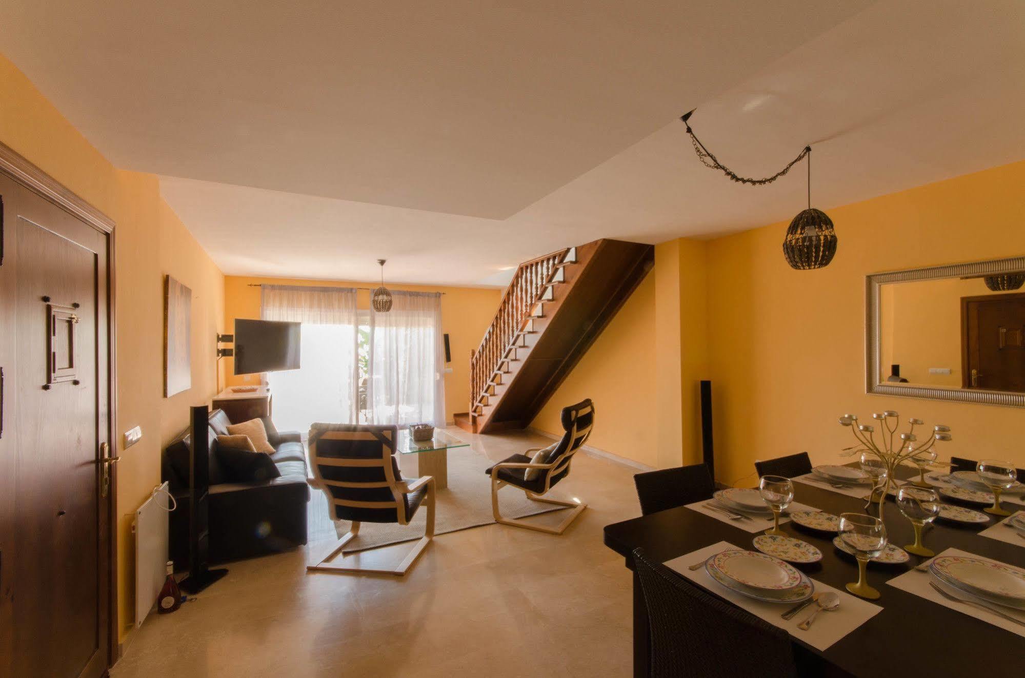 Galindo Beach El Saladillo Estepona Ngoại thất bức ảnh